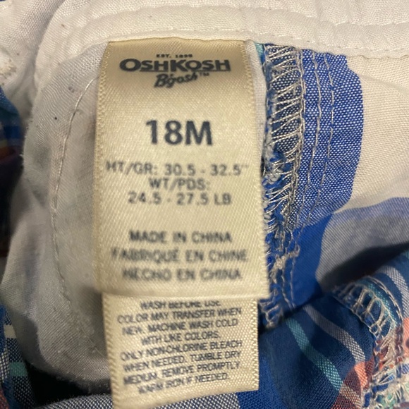 18m oshkosh baby romper - Picture 2 of 4